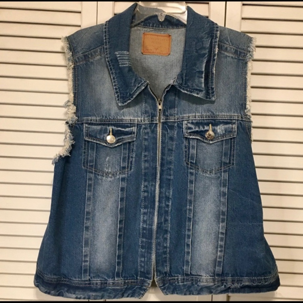 Amethyst Jeans Distressed Denim Zip up Vest